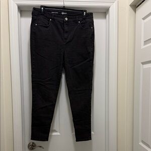 Style & Co. Black Skinny Jeans - Sleek Stretch Denim